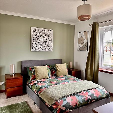 Apartment With Parking, Close To The Raigmore Hospital Inverness Exterior foto
