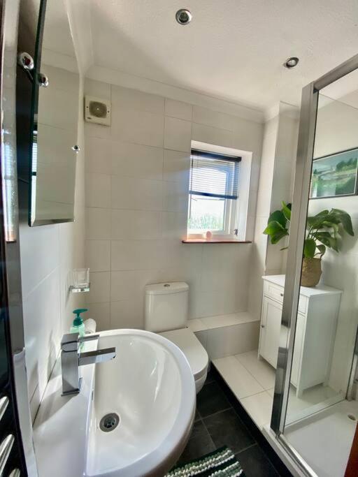 Apartment With Parking, Close To The Raigmore Hospital Inverness Exterior foto