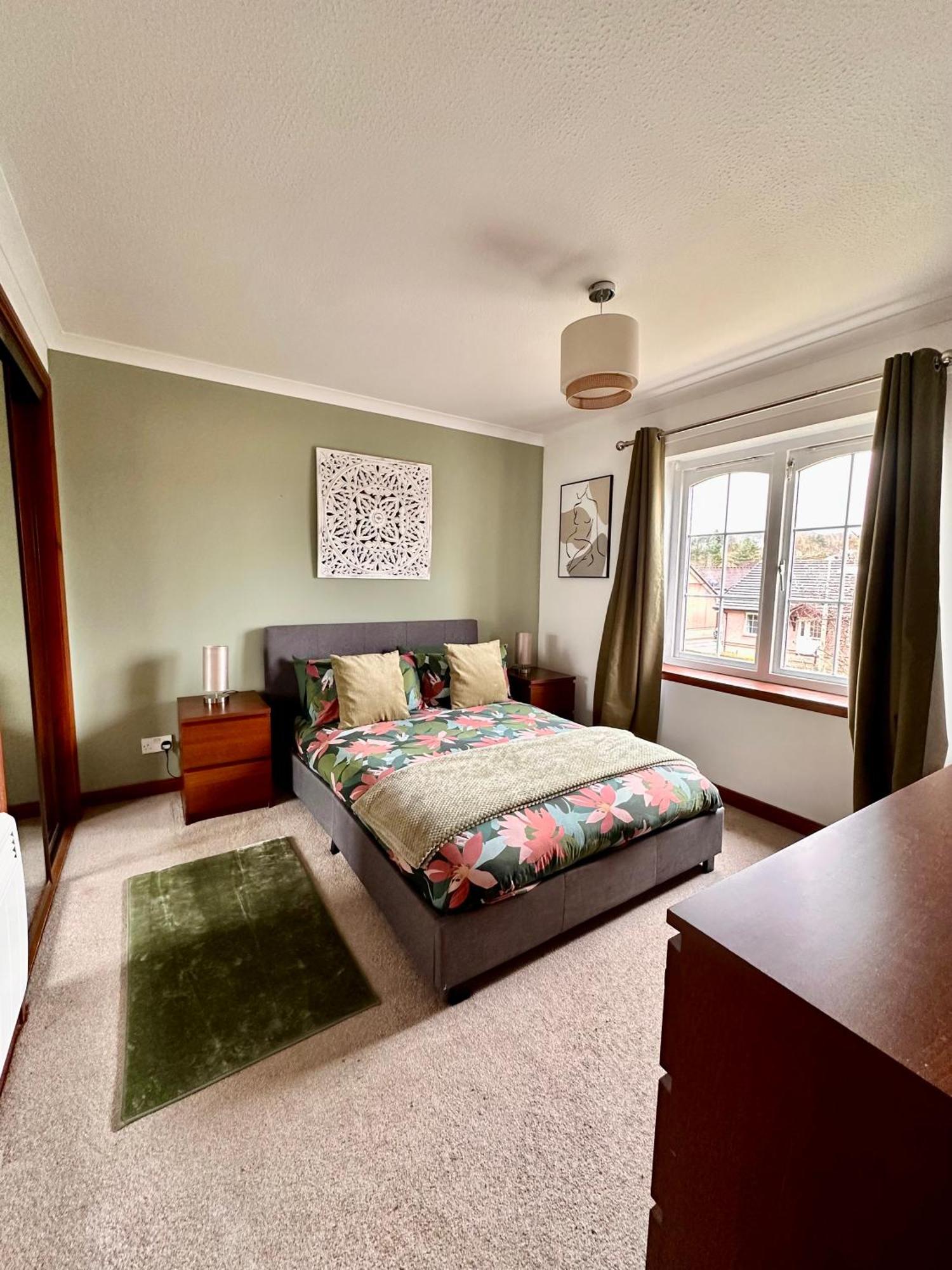 Apartment With Parking, Close To The Raigmore Hospital Inverness Exterior foto